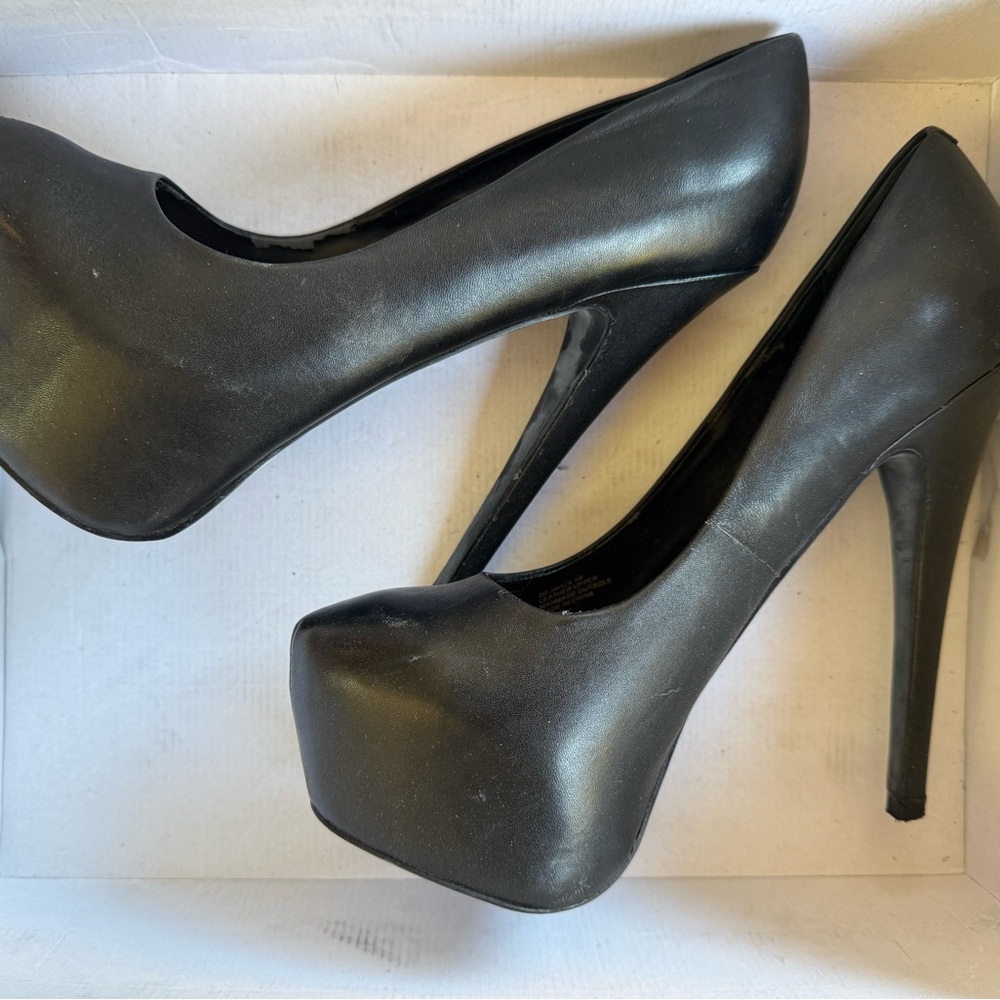 Steve Madden Black Platform Stiletto Heels
